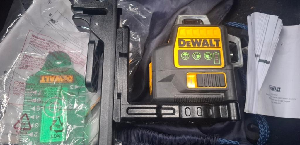 Nieuwe Dewalt laser met papieren (excl. lader/batterij), Ophalen of Verzenden, Nieuw