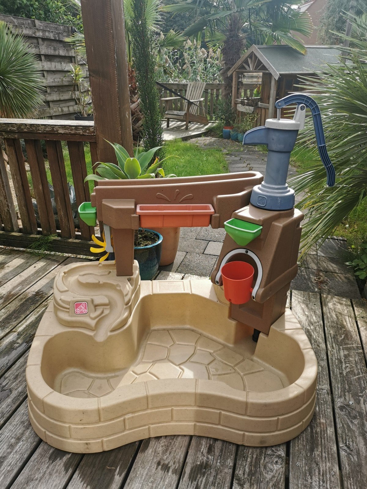 step2 watertafel met werkende pomp, Ophalen
