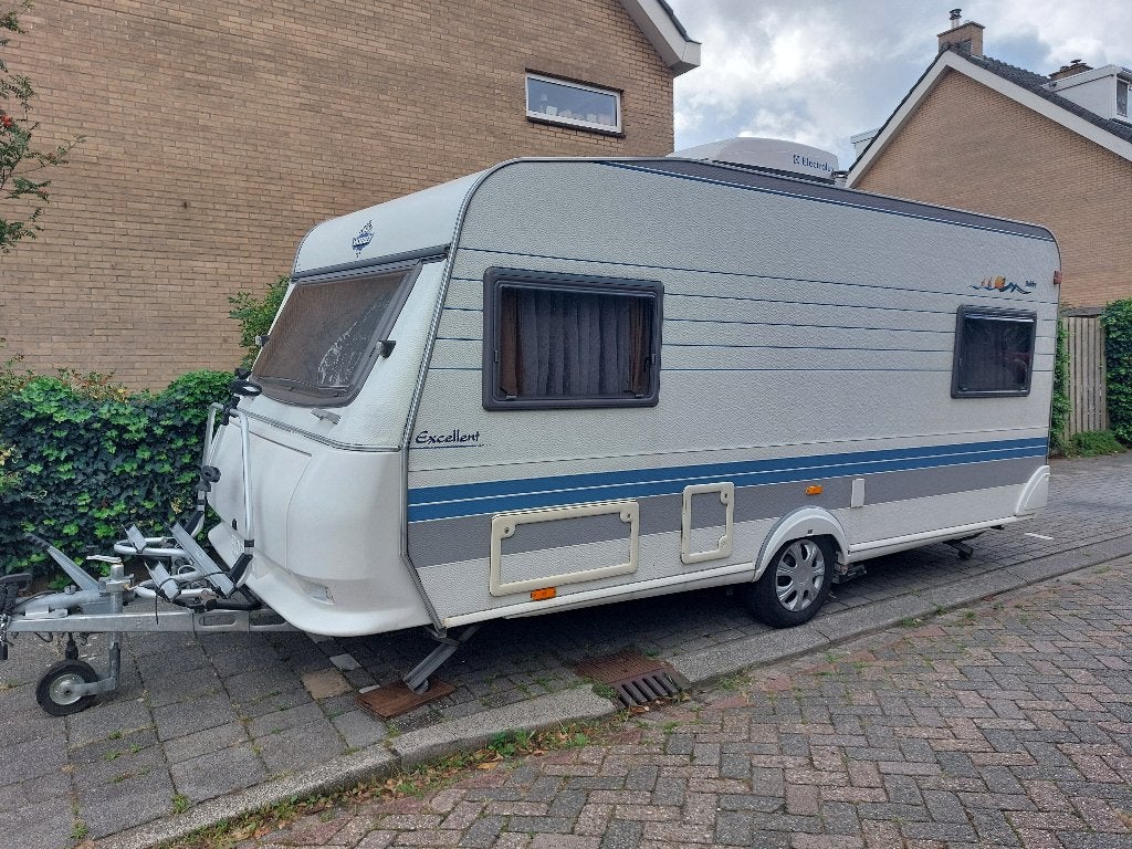 Caravan hobby excellent 470 uf, Caravans en Kamperen, Vast bed, Rondzit, Hobby, Particulier