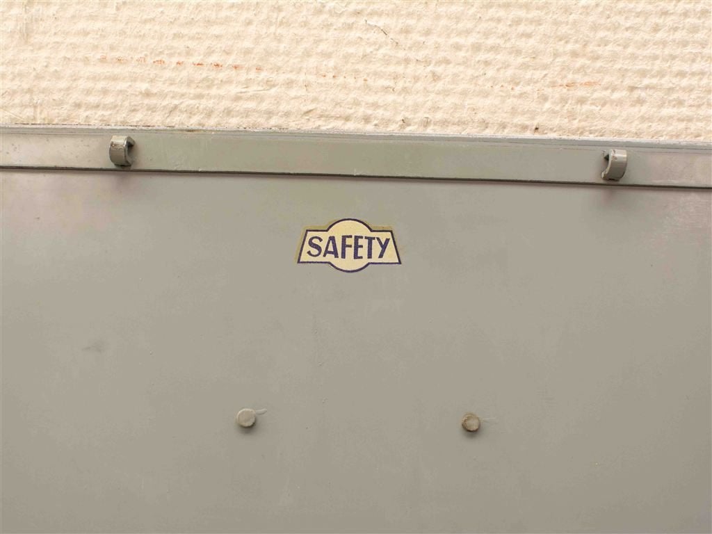 Safety metalen geldkistje 37637, Minder dan 50 cm, Gebruikt, 50 tot 100 cm, Ophalen of Verzenden