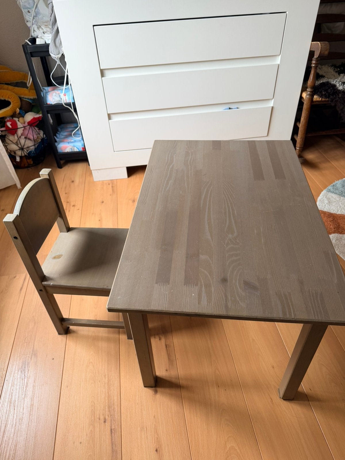 Kindertafel met stoeltje, Kinderen en Baby's, Kinderkamer | Tafels en Stoelen, Ophalen, Gebruikt, Tafel(s) en Stoel(en)