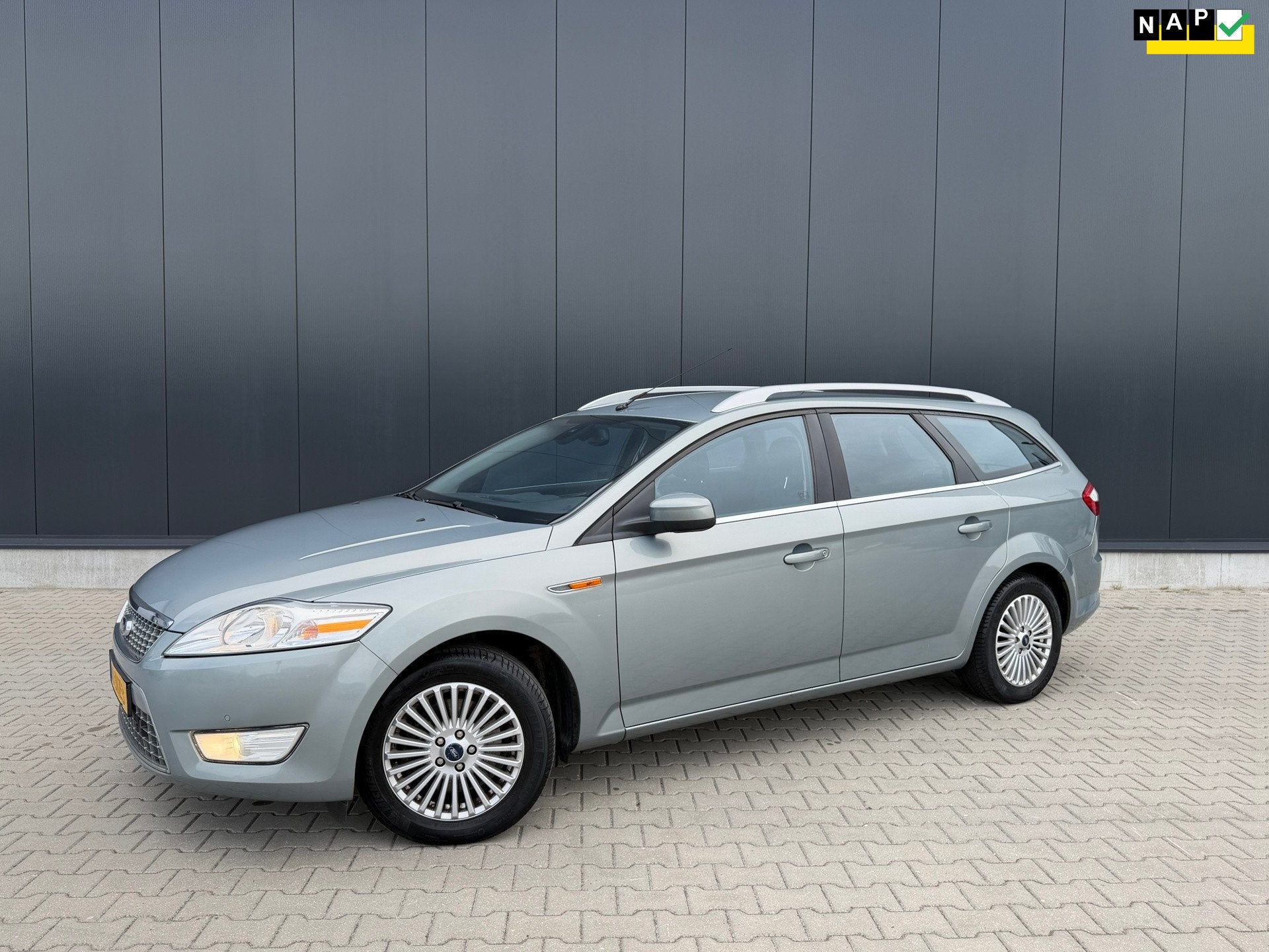 Ford Mondeo Wagon 2.0-16V Titanium NAP, origineel nederlands, Auto's, Ford, Bedrijf, Te koop, Mondeo, ABS, Airbags, Airconditioning