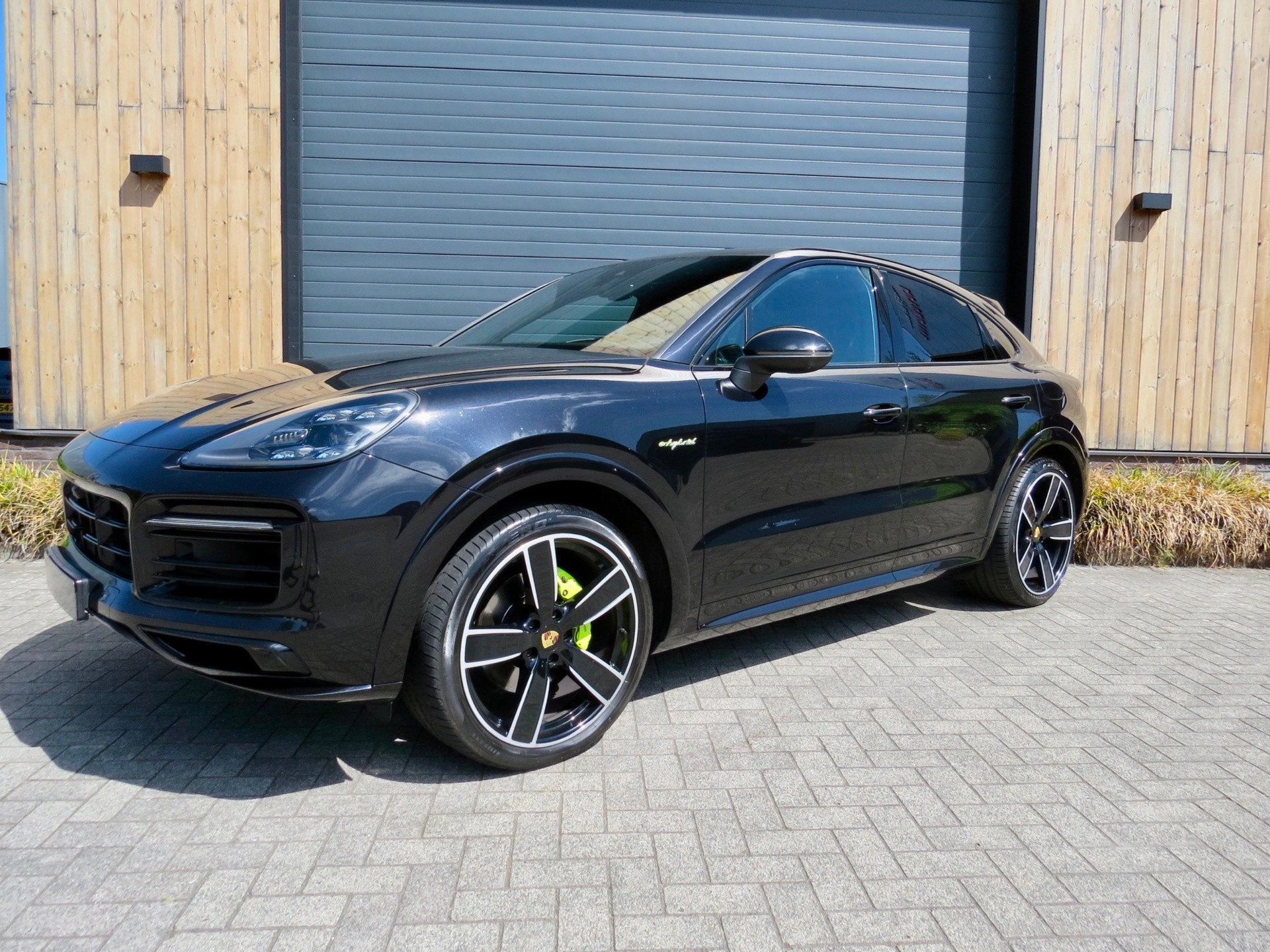 Porsche Cayenne Coupé 3.0 E-Hybrid *Pano *Acc *Full option, Automaat, 14 kWh, Gebruikt, 2995 cc