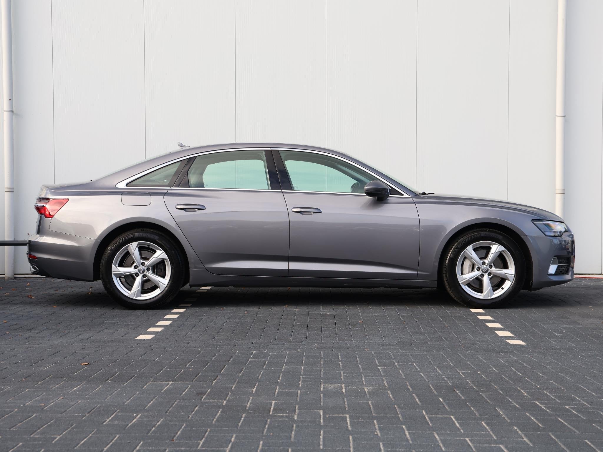 Audi A6 Limousine 45 TFSI Pro Line 245pk | Elektrische stoel, Auto's, Stof, Gebruikt, 4 cilinders, Bedrijf