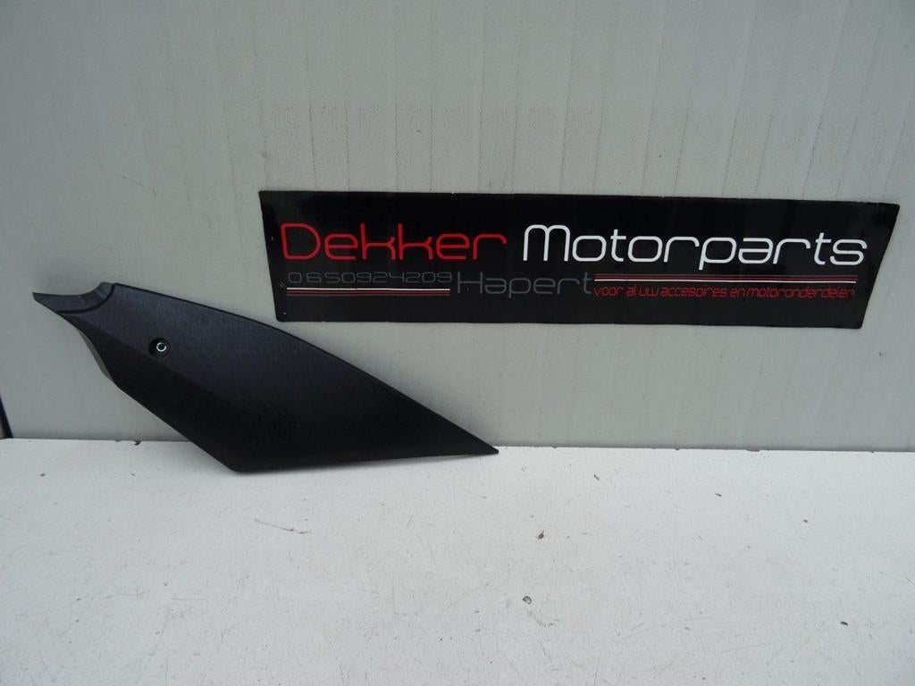 Rechter Tankkap / Tank cover right Yamaha YZF R6 2017-2025, Gebruikt, -, -, Ophalen of Verzenden