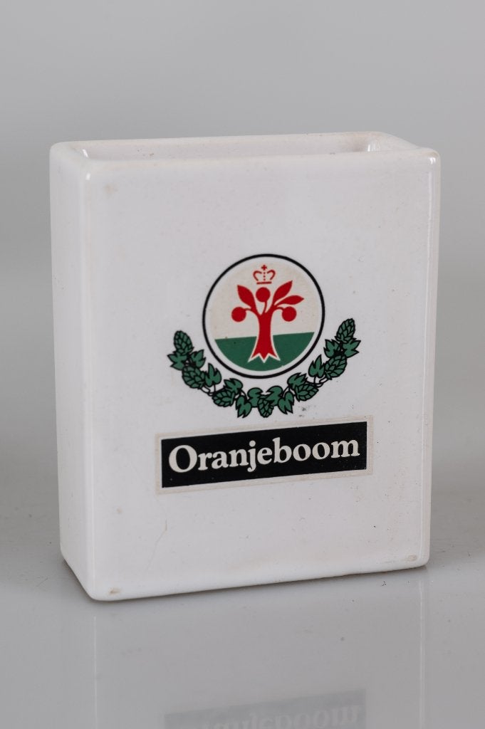 Oranjeboom Bier sigaretten houder., Verzamelen, Biermerken, Ophalen of Verzenden, Gebruikt, Overige typen, Oranjeboom