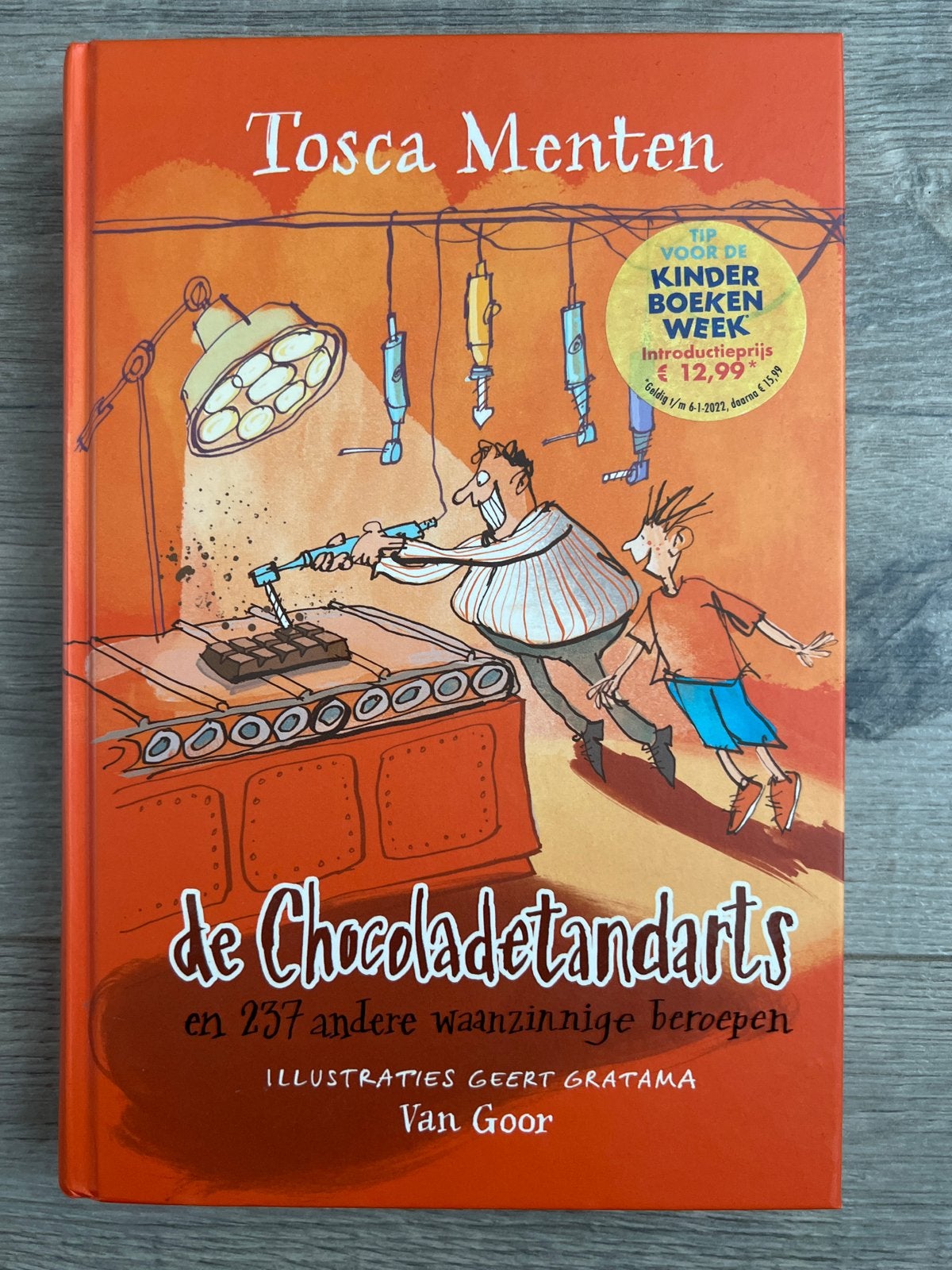 De Chocoladetandarts - Tosca Menten, Boeken, Ophalen of Verzenden, Zo goed als nieuw, Fictie algemeen