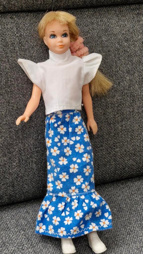Vintage Barbie Skipper 1967 Korea pop met kleding, Ophalen of Verzenden, Gebruikt, Barbie