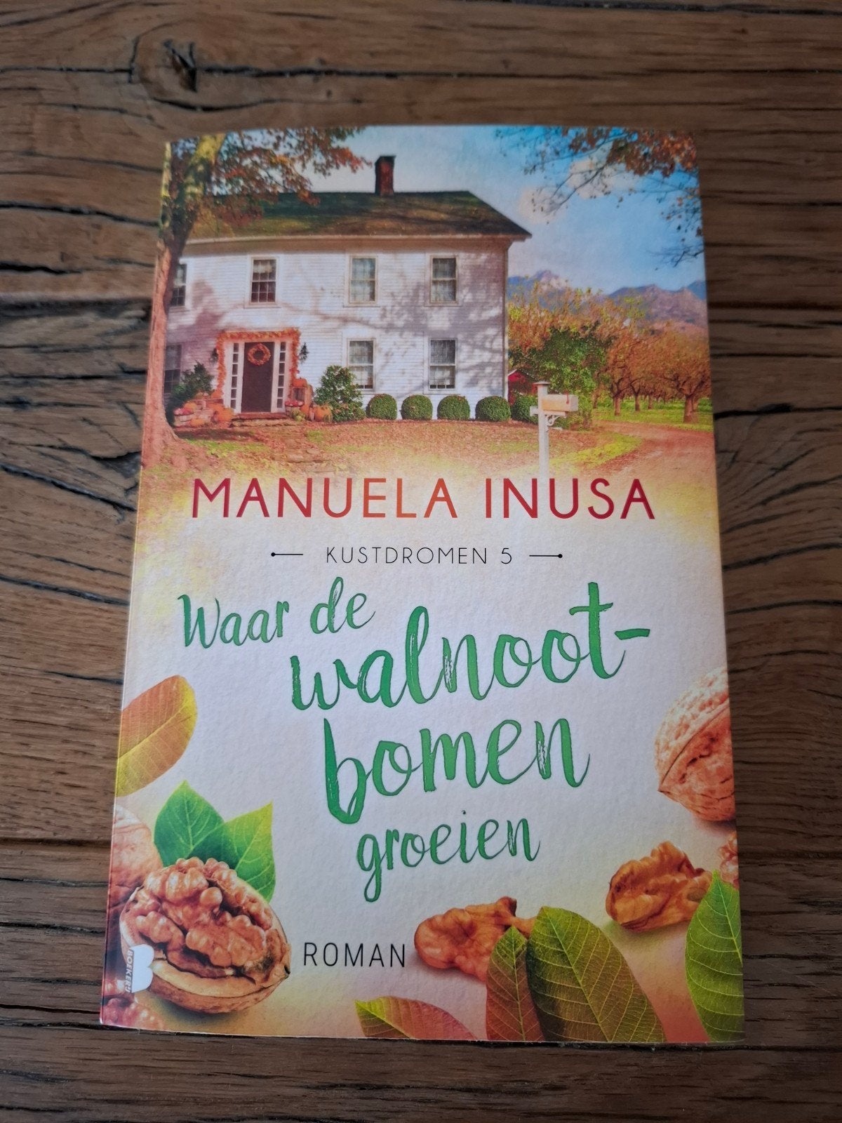 Waar de walnootbomen groeien - Manuela Inusa, Ophalen of Verzenden, Nieuw, Manuela Inusa, Nederland