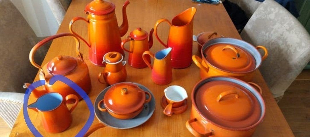 Vintage geëmailleerd keukengerei set - oranje/rood, Antiek en Kunst, Ophalen of Verzenden