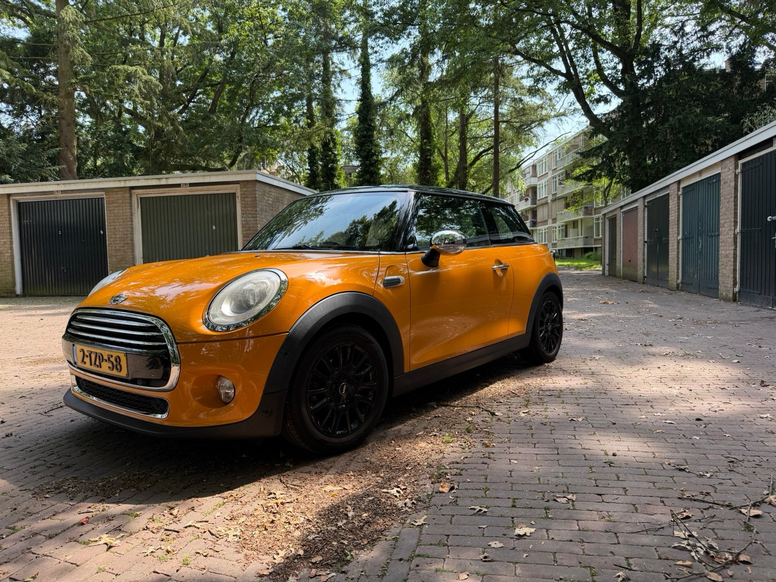 Mini 1.5 Cooper AUT | LED| Leder | Pano 2014, Auto's, Mini, Particulier, Cooper, Airbags, Airconditioning, Alarm, Automatische klimaatregeling
