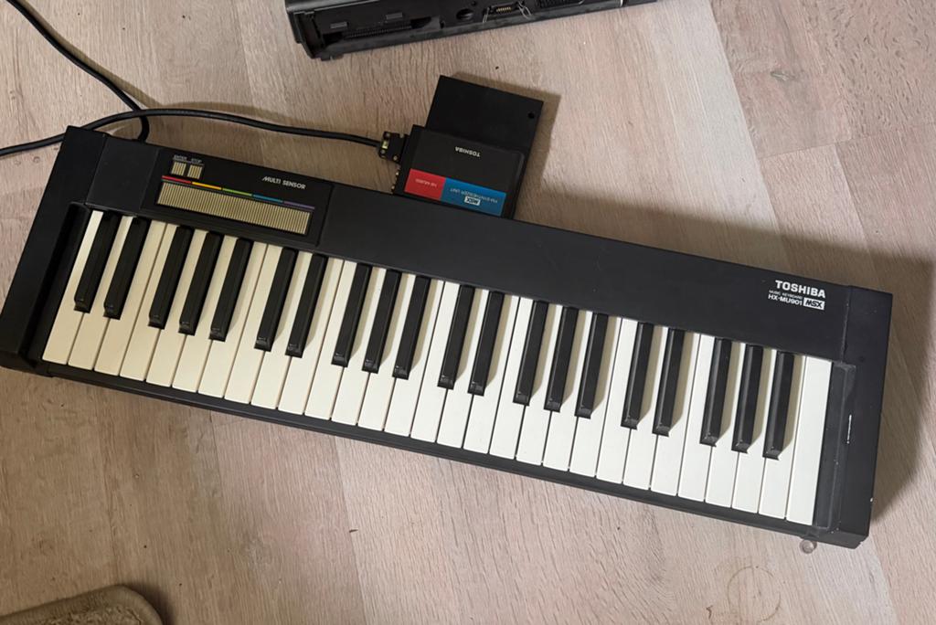 Toshiba MSX MSX2 HX-MU900 FM-Synthesizer Unit met keyboard, Ophalen of Verzenden