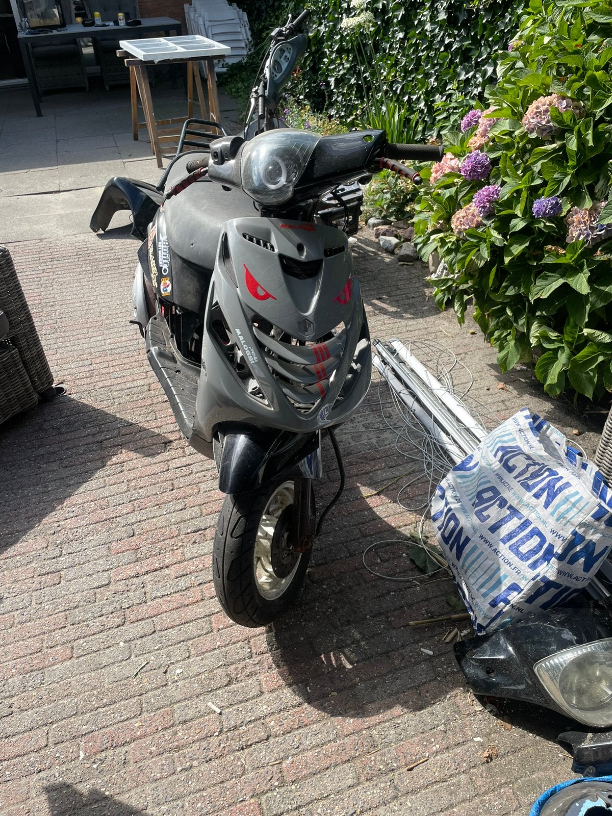 Piaggio zip 2t project, Fietsen en Brommers, Scooters | Piaggio, Ophalen, Zo goed als nieuw, Benzine, Zip