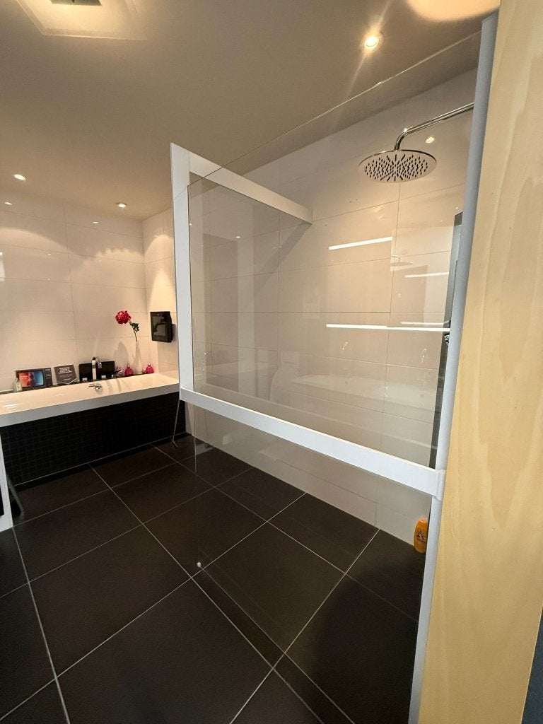 Novellini Kuadra Inloopdouche 117cm met kitframe wit NIEUW, Ophalen, Nieuw, Douche