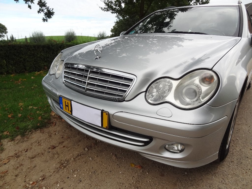 Mercedes- Benz 200 CDI estate Eerste eigenaar !, Auto's, Automaat, Zwart, 4 cilinders, Automatische klimaatregeling