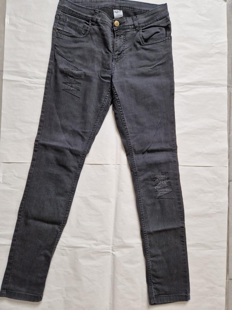Zwarte stone washed denim / jeans. Dames. Maat 40/42., Ophalen of Verzenden, Zo goed als nieuw, Zwart, W30 - W32 (confectie 38/40)