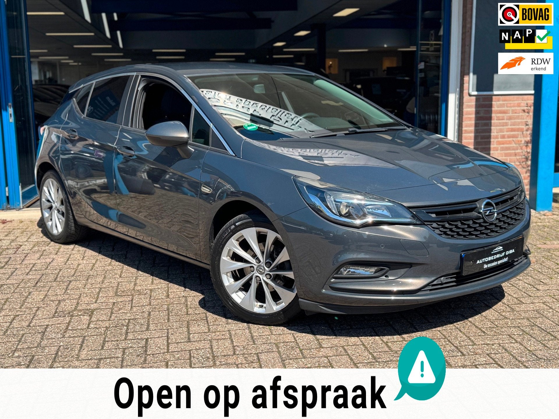 Opel Astra 1.0 Edition 2015 NAVI CLIMA TREKH LM APK NAP!, Auto's, Opel, Stof, Gebruikt, 610 kg, 23 km/l