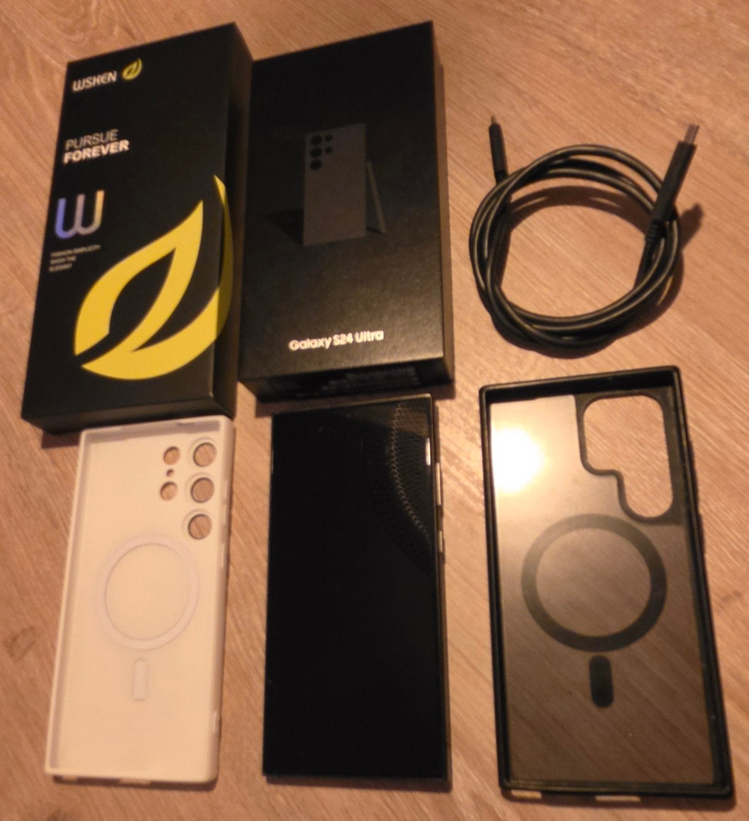 Samsung Galaxy S24 Ultra 512GB met accessoires