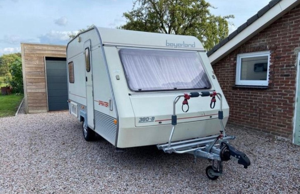 Caravan Beyerland Sprinter 380B, Koelkast, Treinzit, 750 - 1000 kg, Particulier