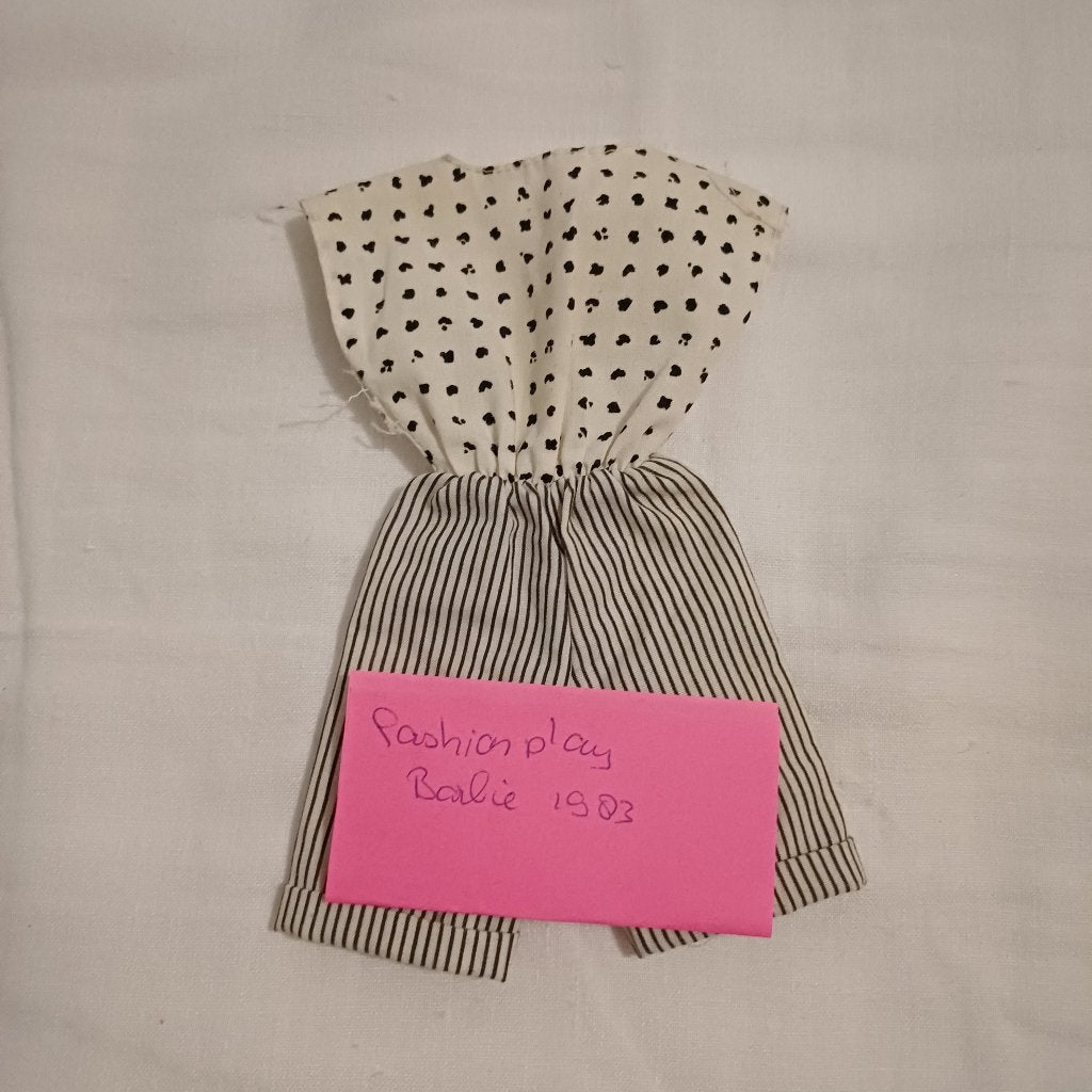 Barbie vintage kleding Fashion play 1983, Ophalen of Verzenden, Gebruikt, Kleertjes