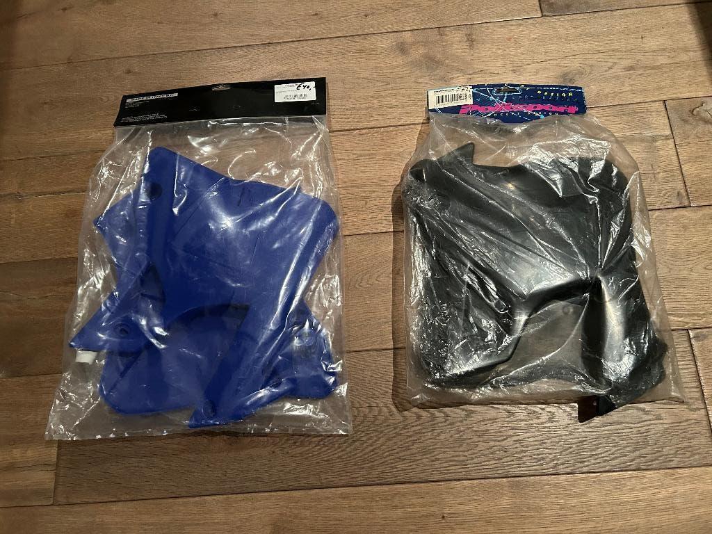 Radiator kappen zwart Yamaha YZ 125/250 96-01, Motoren, Ophalen of Verzenden