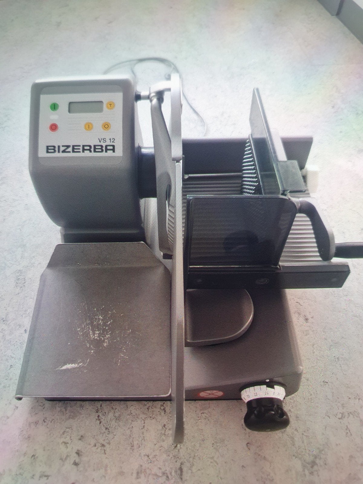 snijmachine bizarba vs 12 met weegschaal, Ophalen of Verzenden, Gebruikt, Personenweegschaal