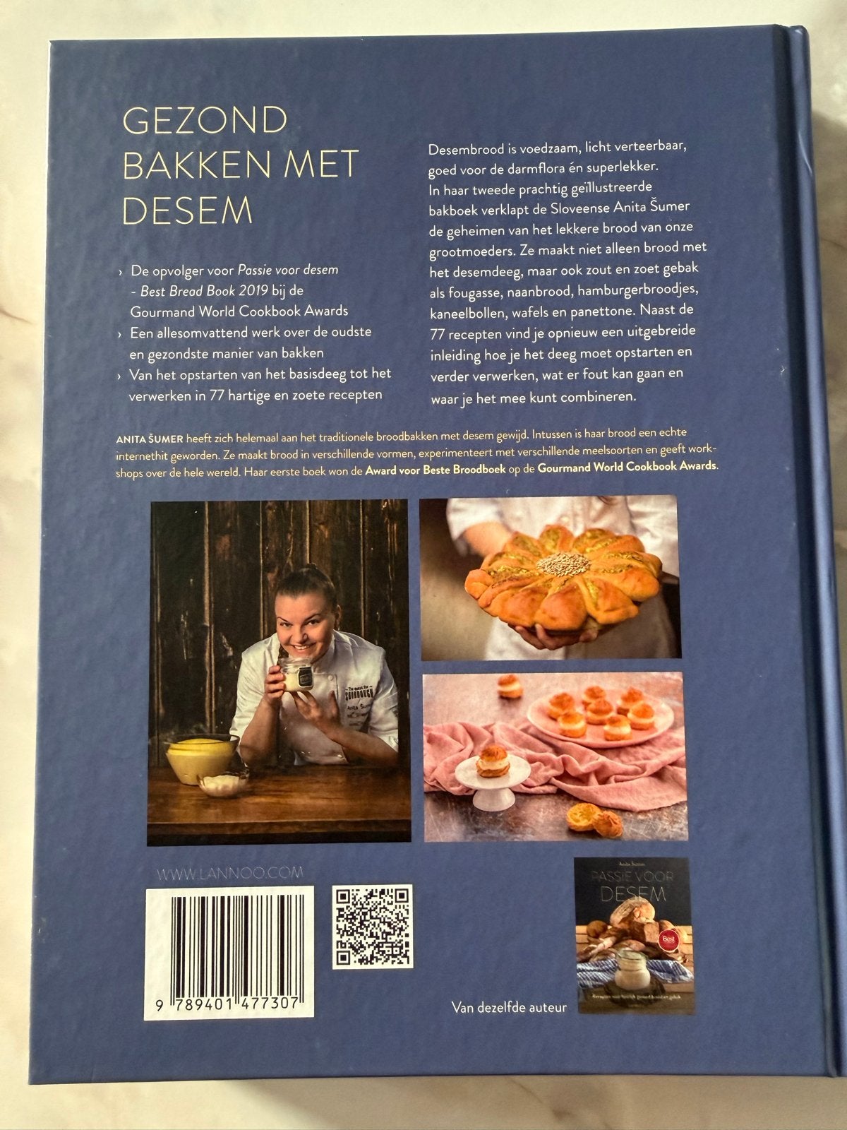 Bakken met Desem - Anita Šumer (kookboek), Boeken, Hoofdgerechten, Ophalen of Verzenden, Zo goed als nieuw, Gezond koken