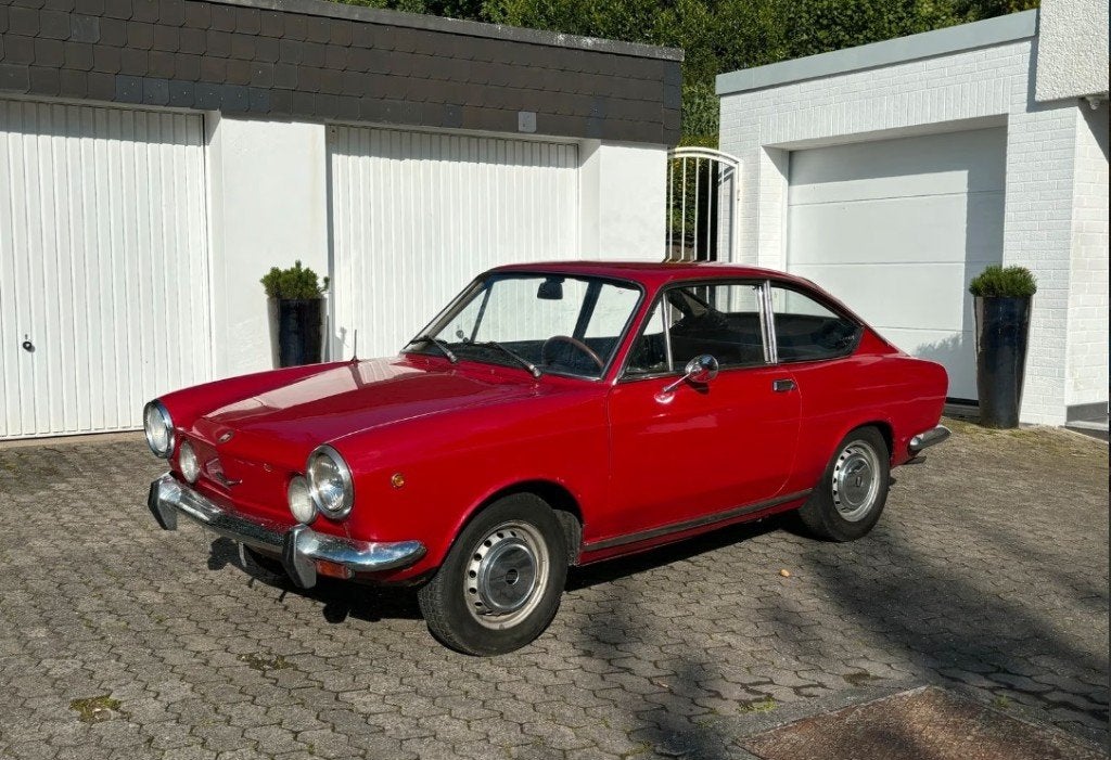 Mooi project Fiat 850 Sport coupe, 903 cc, Zwart, Handgeschakeld, Particulier