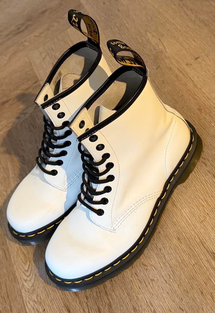 Dr. Martens 1460 Smooth White Laarzen - Maat 39, Verzenden, Zo goed als nieuw, Wit, Lage of Enkellaarzen