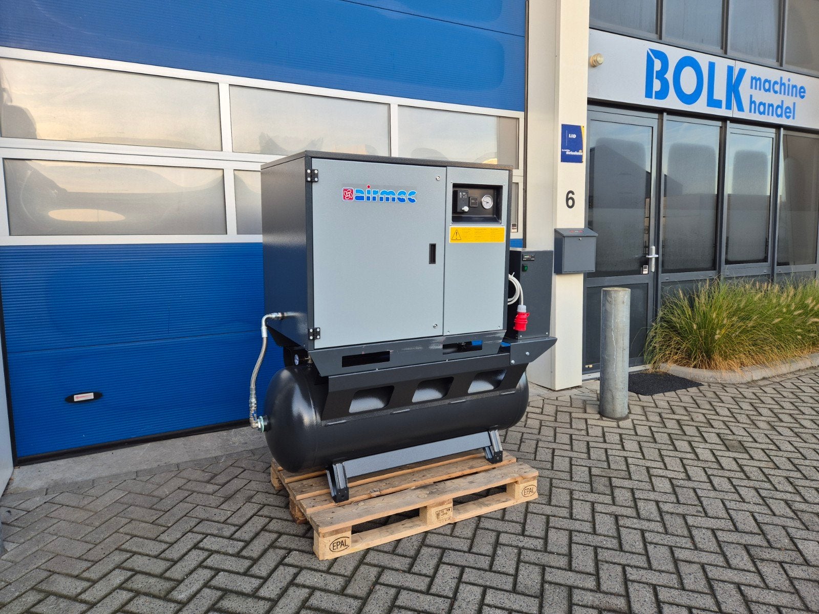 AIRMEC SILENT 705/270 DRY Zuigercomressor Transportschade!!!, Info@bolkmachinehandel.nl, Zo goed als nieuw, Italië, 10 bar of meer
