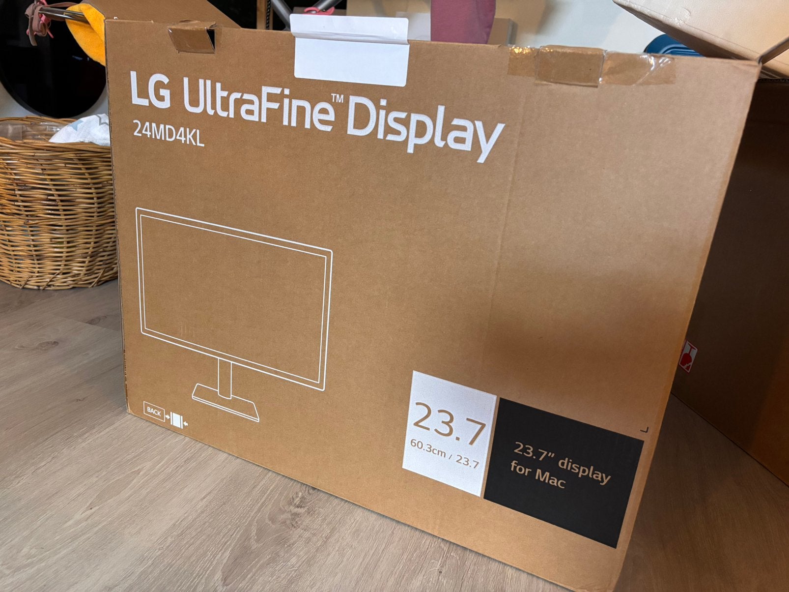 LG UltraFine 24" 4K Monitor voor Mac (24MD4KL) –ZGAN in Doos, Computers en Software, Monitoren, Ophalen, Zo goed als nieuw