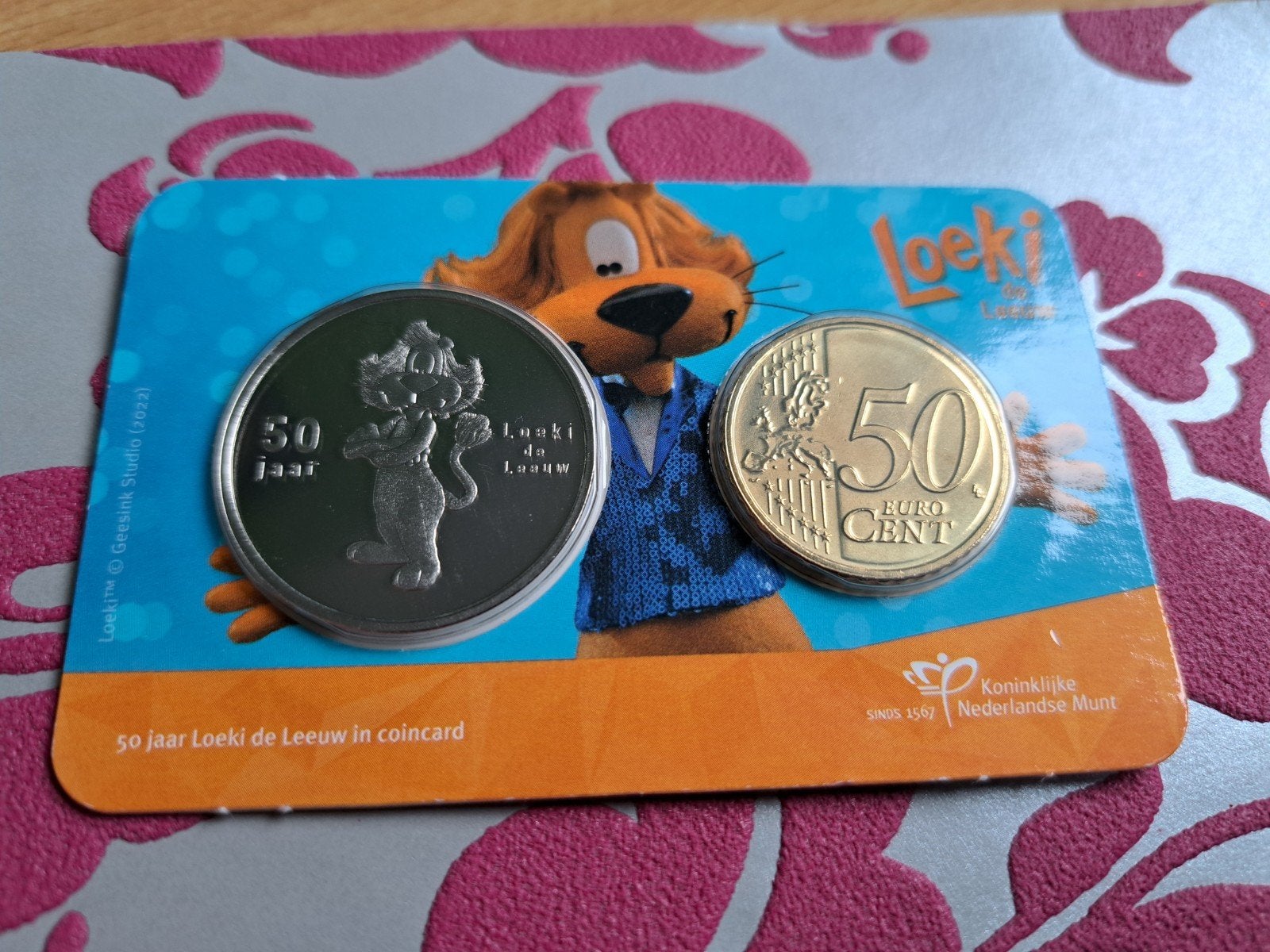 50 cent 2022 Nederland + Loeki de Leeuw Penning in coincard, Ophalen of Verzenden, Euro's