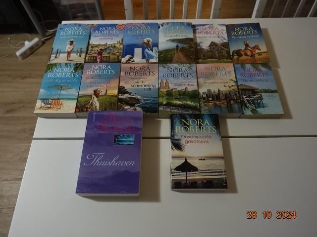 Nora Roberts......Veroverde vrijheid / Goudzoeker, etc., Ophalen, Zo goed als nieuw, Amerika