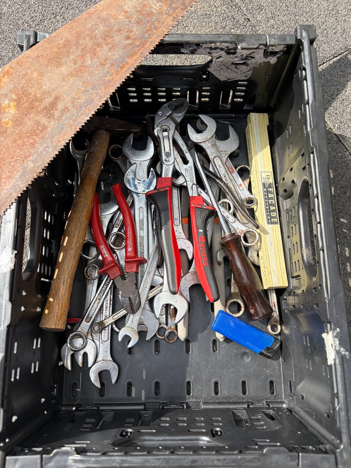 Gereedschap set met zaag, sleutels, tangen en meer, Ophalen of Verzenden, Gebruikt, Zaag, Overige merken