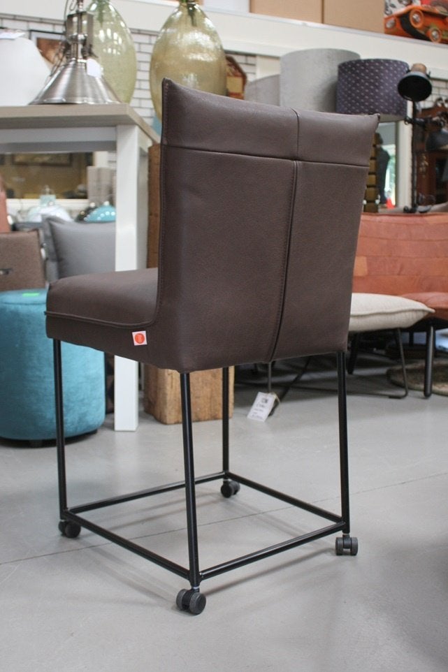 4 luxe barstoelen Forward Jess Design leer met wieltjes, Huis en Inrichting, Barkrukken, Ophalen, Met voetsteun, 60 tot 90 cm