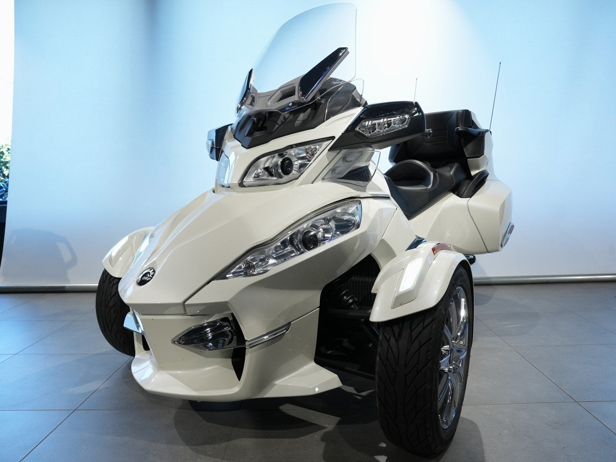 CAN-AM SPYDER RT LIMITED (bj 2013), BRP Benelux, Infobrpbenelux@brp.com, Meer dan 35 kW, Oktrooiplein 1/ bus 402
9000  Gent, BE