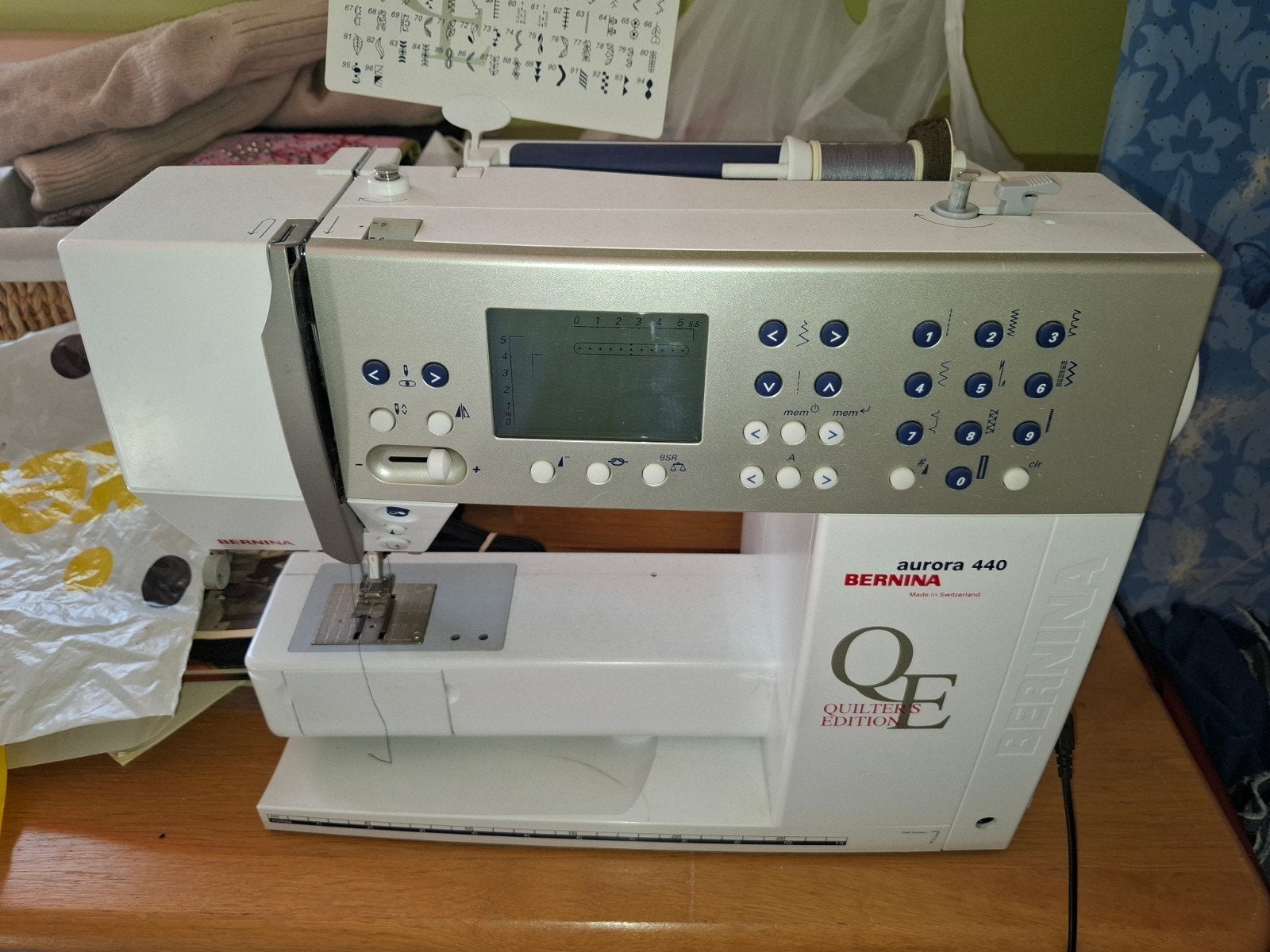 Bernina Aurora 440 QE Naaimachine met veel accessoires, Ophalen of Verzenden, Zo goed als nieuw, Naaimachine, Bernina
