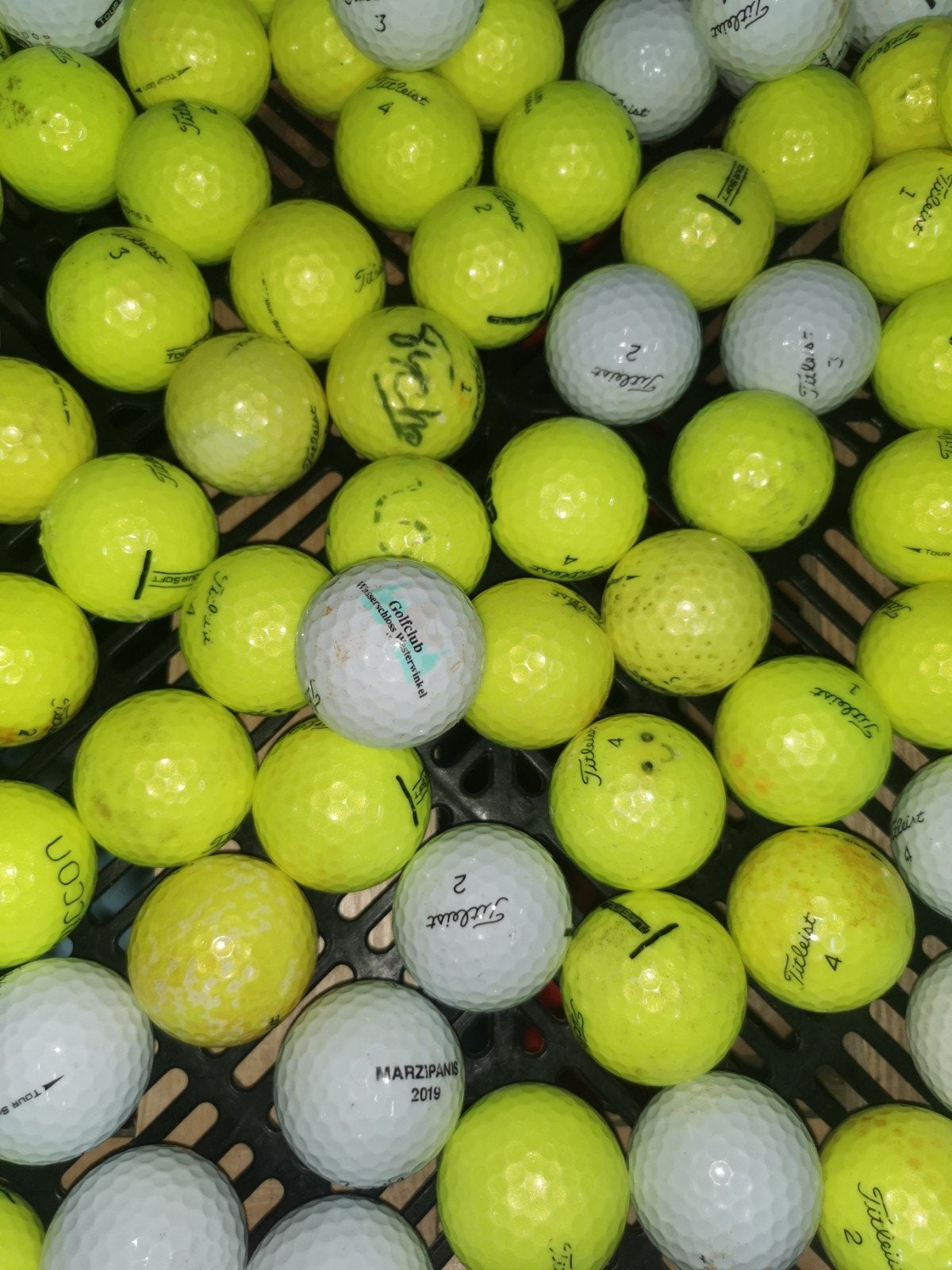 Titleist tour soft golfballen 50 stuks, Ophalen of Verzenden, Bal(len)