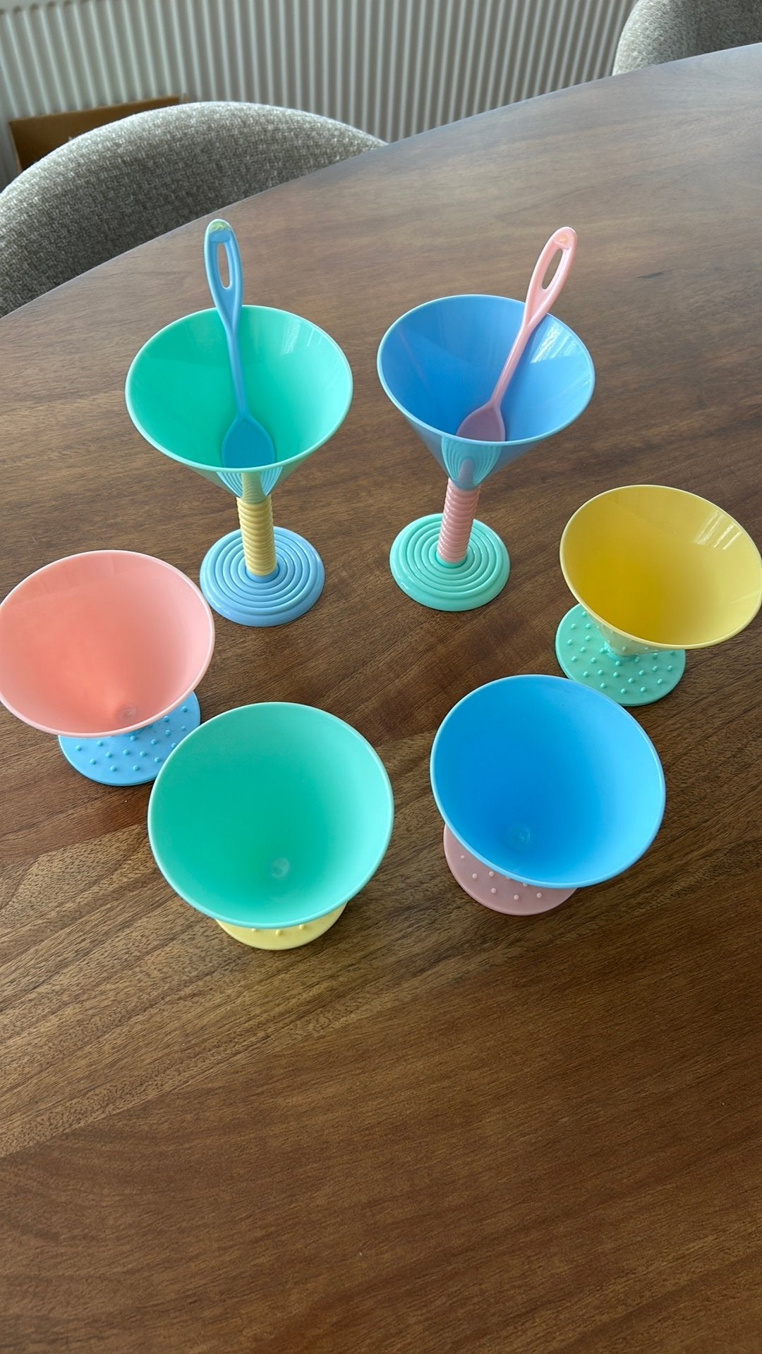 Origineel vintage jaren 80 “glazen”, Huis en Inrichting, Keuken | Servies, Glas of Glazen, Kunststof, Overige merken, Vintage