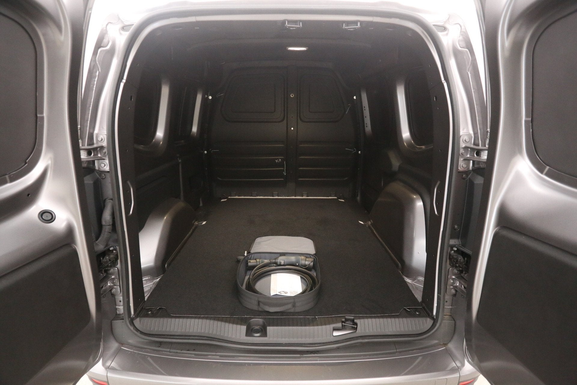 Renault Kangoo Mercedes-Benz eCitan 112 51 kWh | NIEUW | Sne, 45 kWh, Stof, 1595 kg, Renault