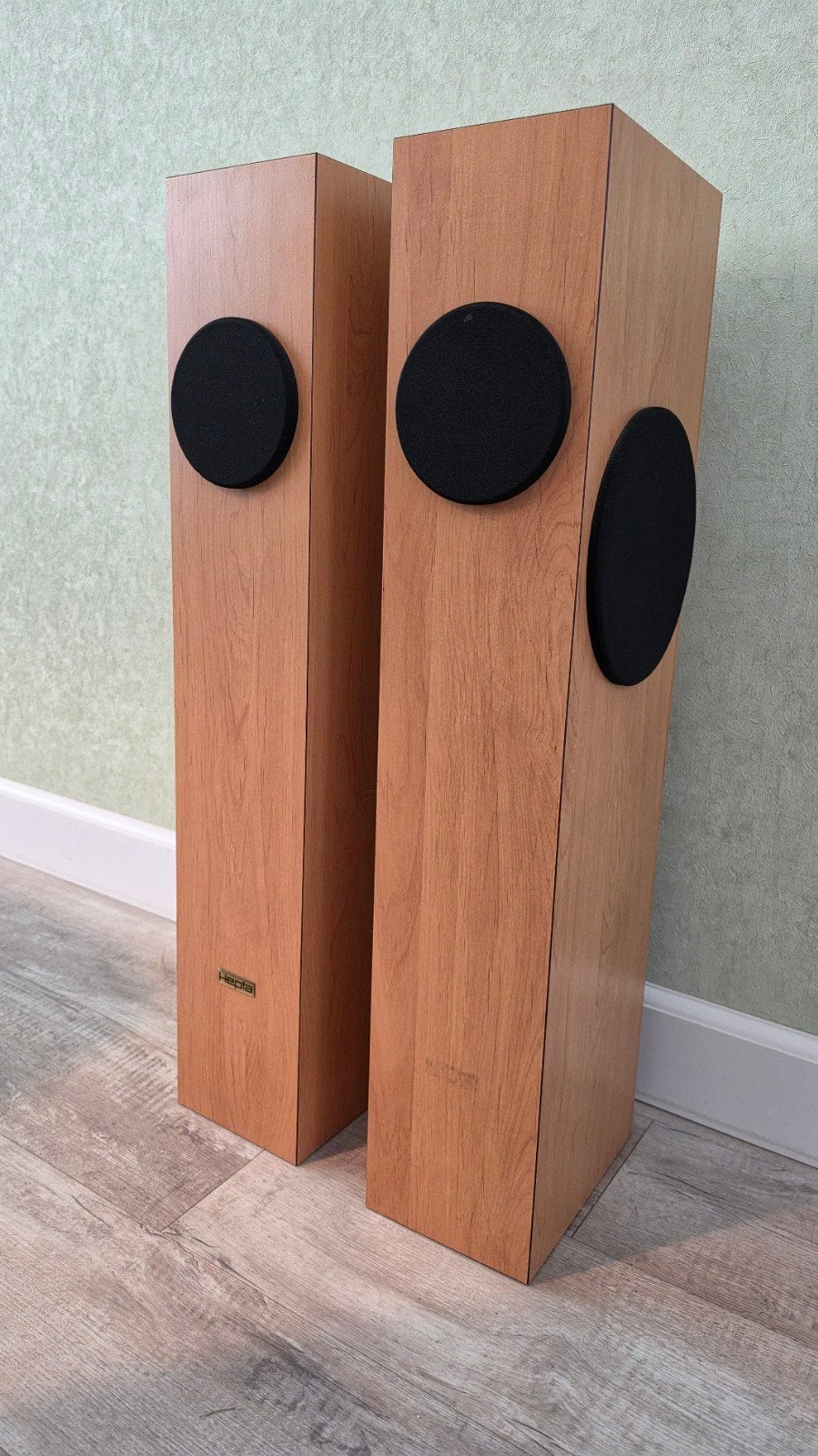 Hepta Spring mk II Vloerstaande Luidsprekers, Audio, Tv en Foto, Luidsprekers, Vloerstaande luidspreker, Zo goed als nieuw, 60 tot 120 watt