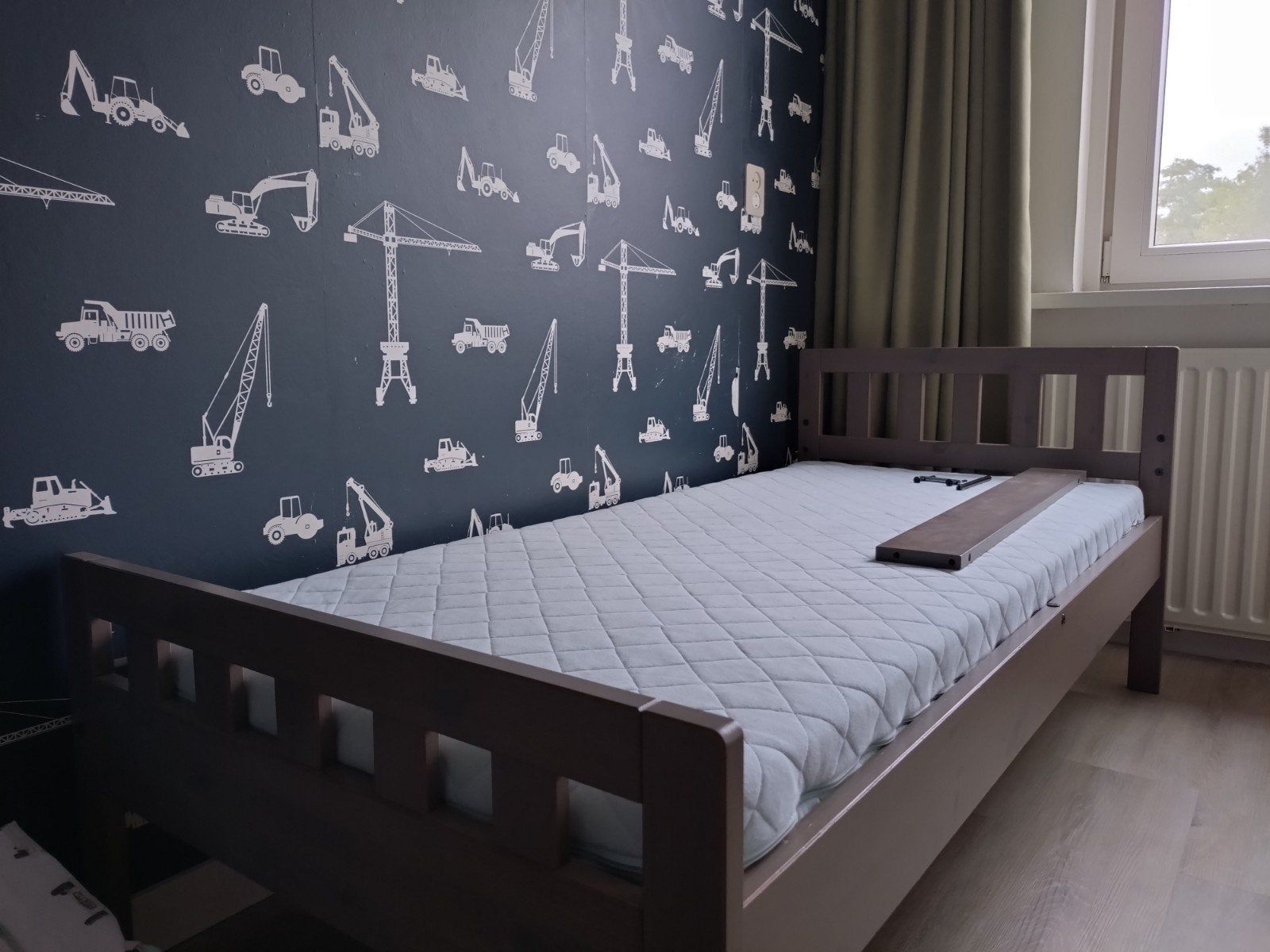 Ikea Sundvik peuterbed + kast, Ophalen, Gebruikt, 70 tot 85 cm, Lattenbodem