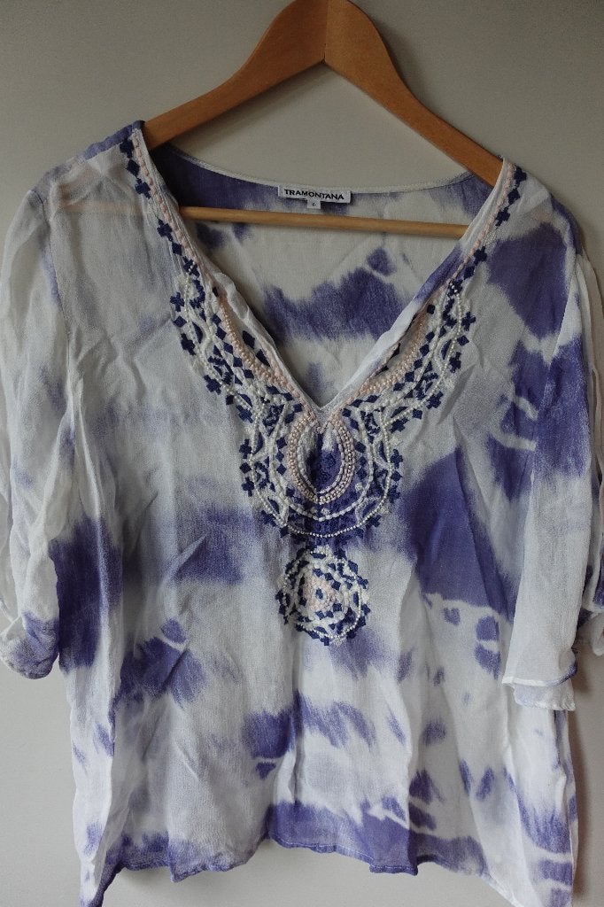 Ibiza boho tie-dye blouse met borduursel en kralen maat L, Maat 38/40 (M), Blauw, Onbekend., Ophalen of Verzenden