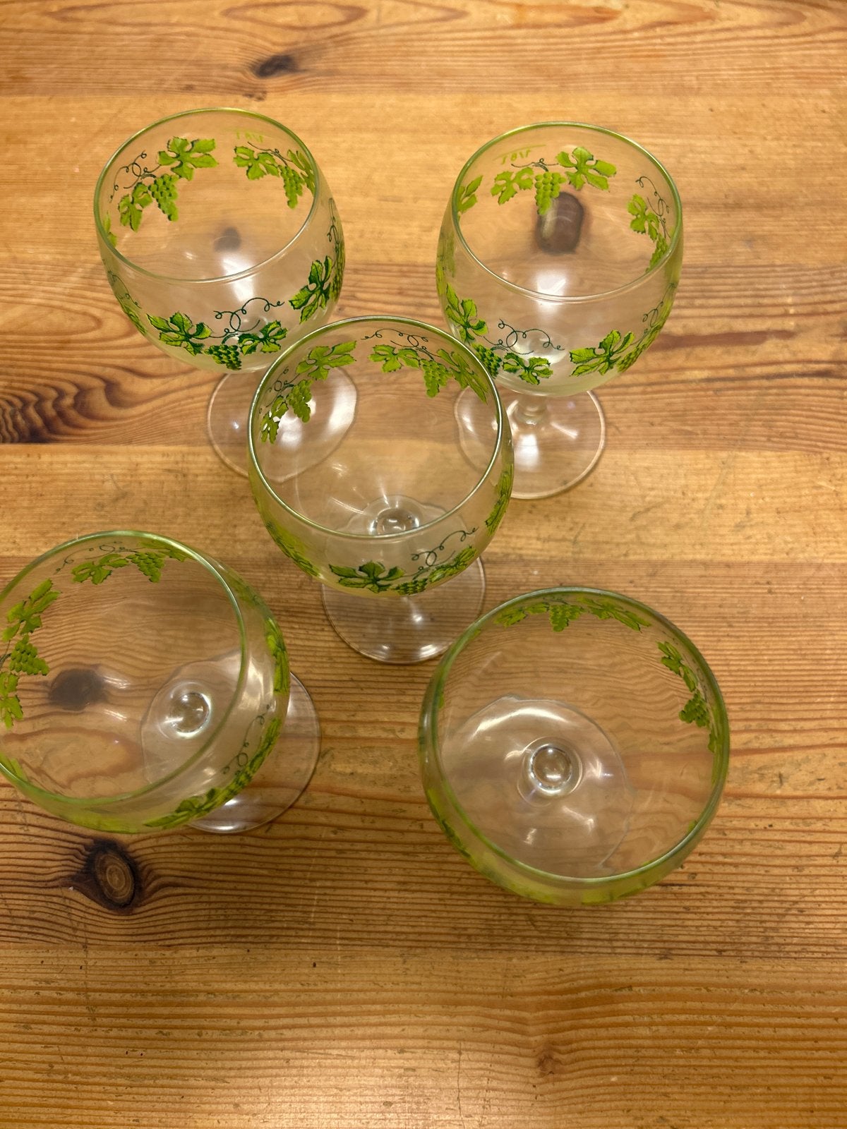 Set van 5 vintage wijnglazen met druivenmotief, Antiek en Kunst, Ophalen of Verzenden