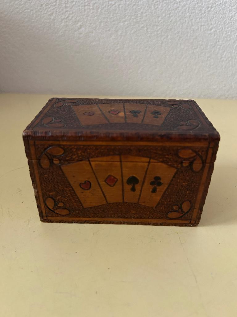 antieke houten kaartspel doosje, Antiek en Kunst, Kunst | Beelden en Houtsnijwerken, Overige onderwerpen, Houtsnijwerk, Minder dan 20 cm