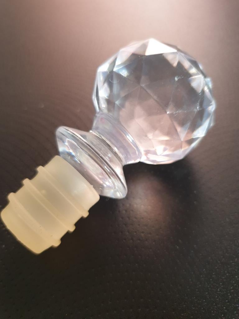 Stopper. Flessendop. Acryl. Facetgeslepen. Kristal-look., Ophalen of Verzenden, Zo goed als nieuw, Kunststof