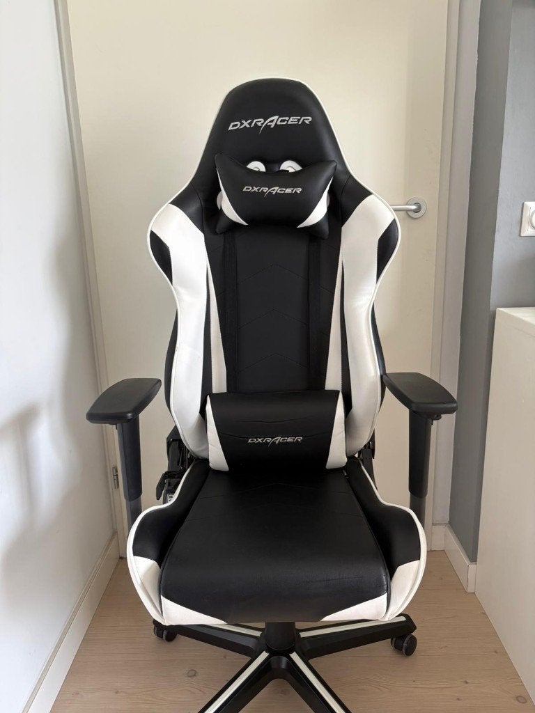 DXRacer Gaming Stoel Zwart/Wit – Ergonomisch – Incl. Kussens, Ophalen, Gaming bureaustoel, Wit, Zo goed als nieuw
