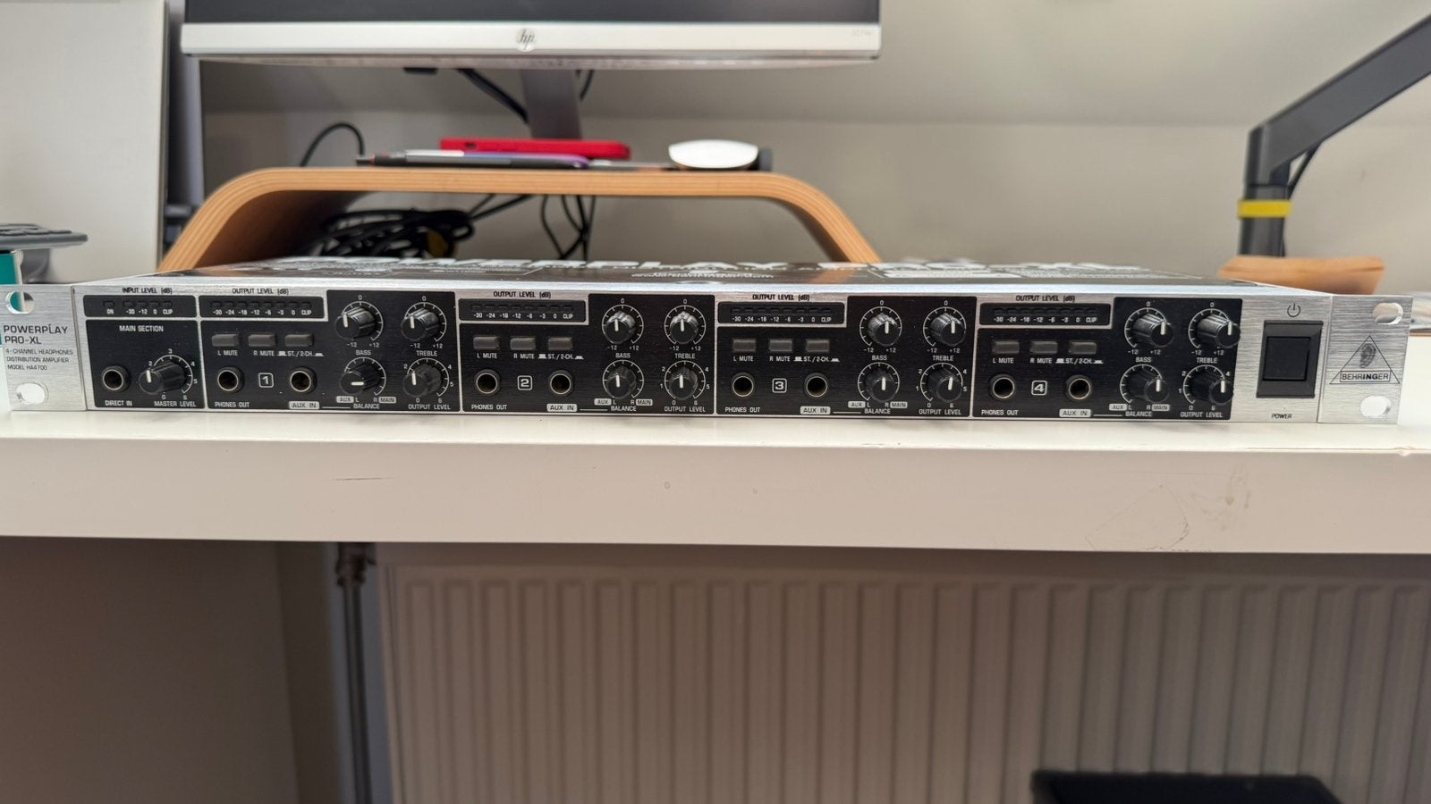 Behringer Powerplay HA4700, hoofdtelefoonversterker, Ophalen of Verzenden, Gebruikt