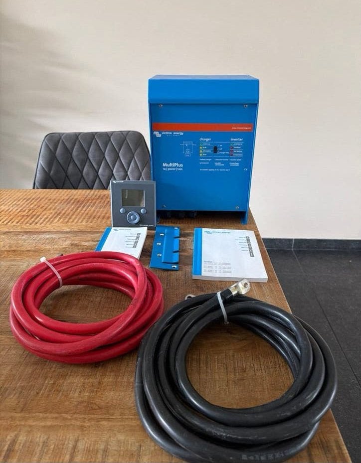 Victron Multiplus 12V 3000VA-120A omvormer/lader met paneel, Ophalen of Verzenden, Zo goed als nieuw
