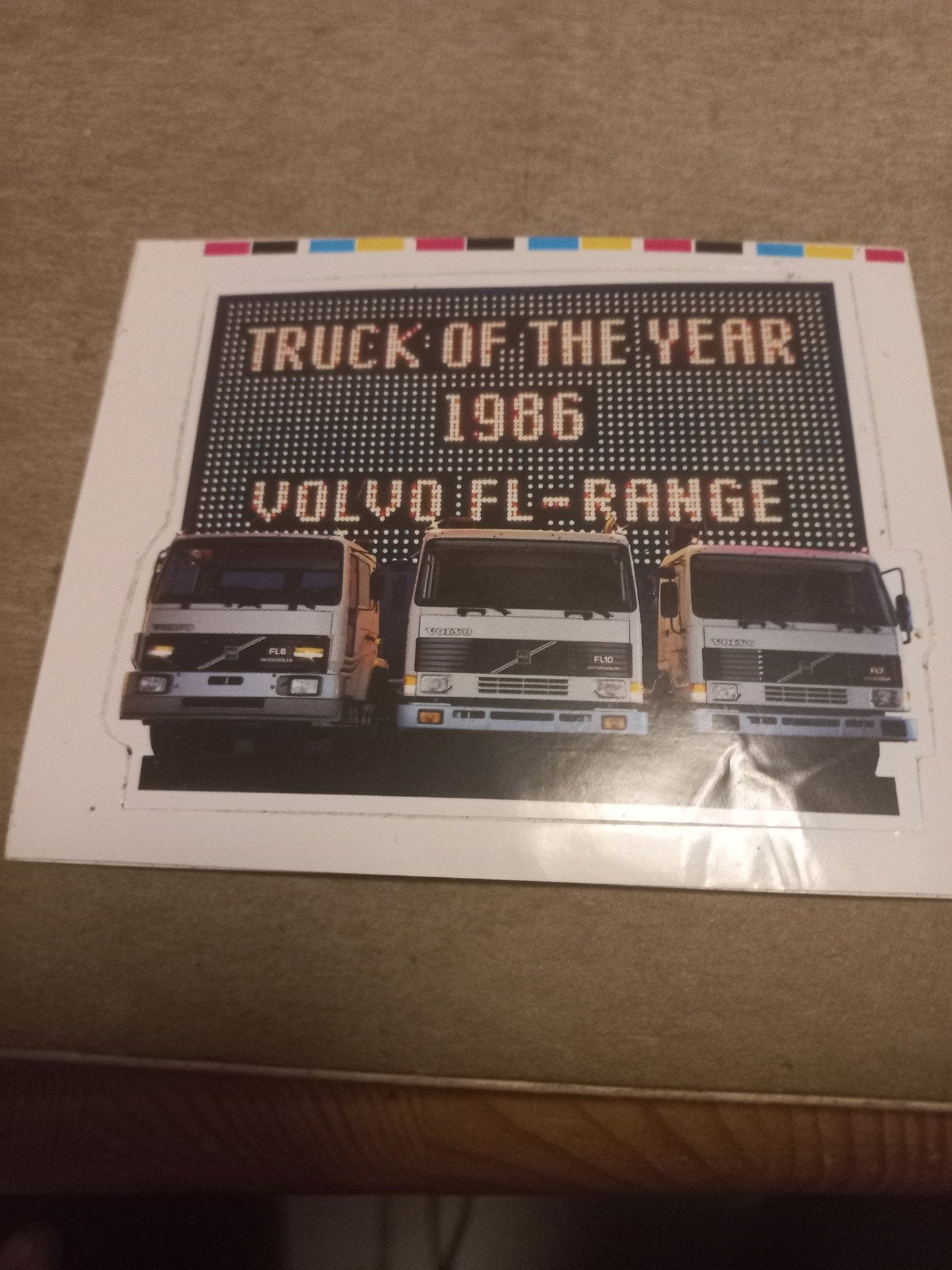Truck of the Year 1986 Volvo FL-Range sticker, Verzamelen, Ophalen of Verzenden, Zo goed als nieuw